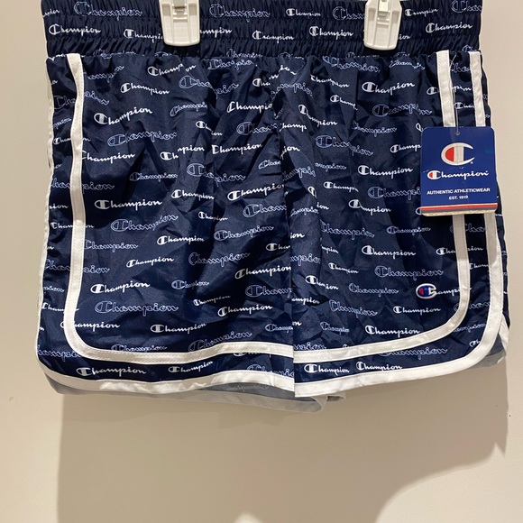 ⭐️Champion Shorts⭐️ - Picture 4 of 5